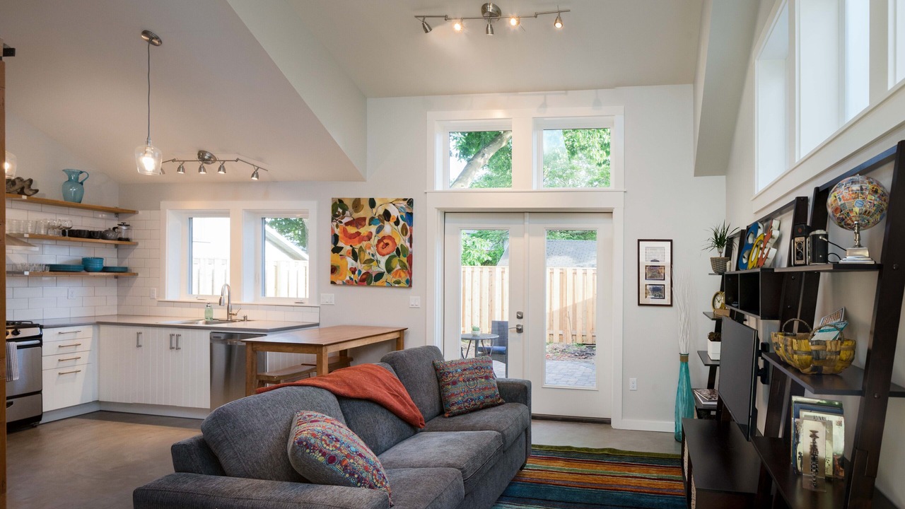 Photo of Livingroom in Alberta Arts District