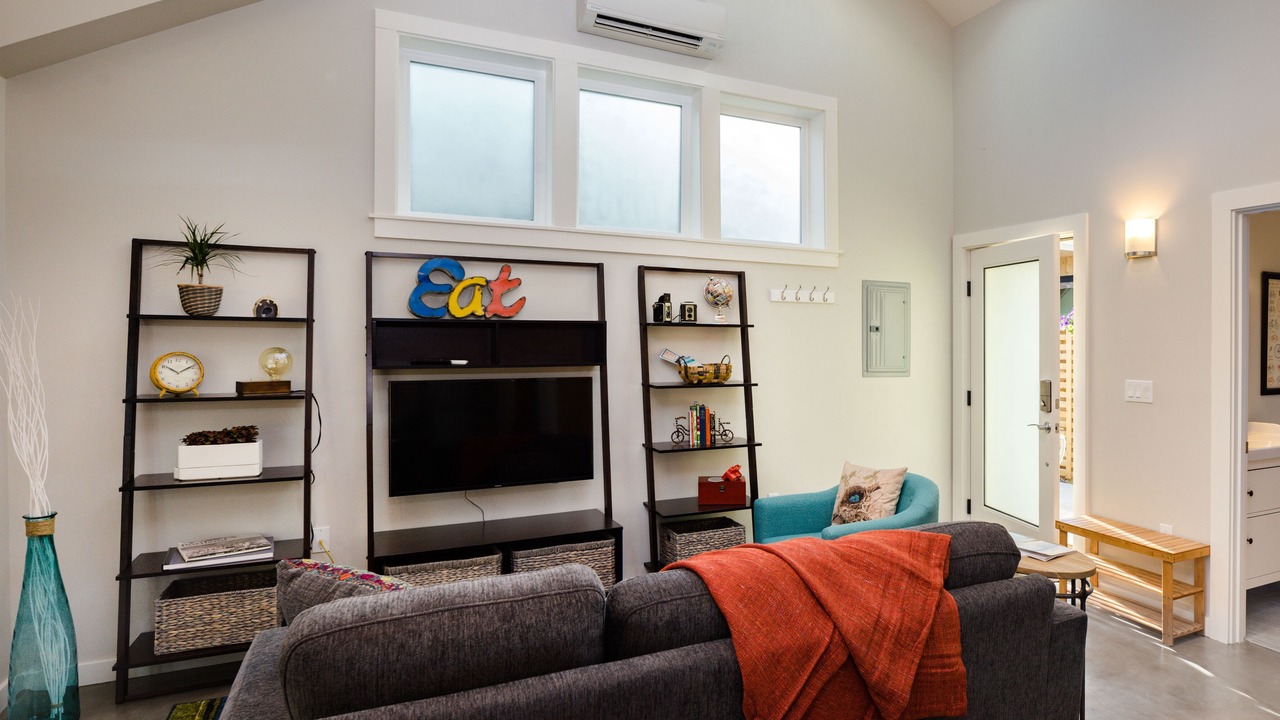 Photo of Livingroom in Alberta Arts District