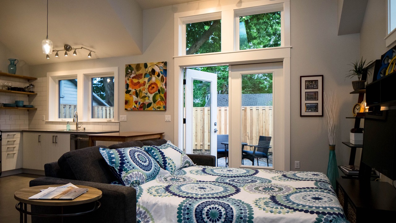 Photo of Bedroom in Alberta Arts District