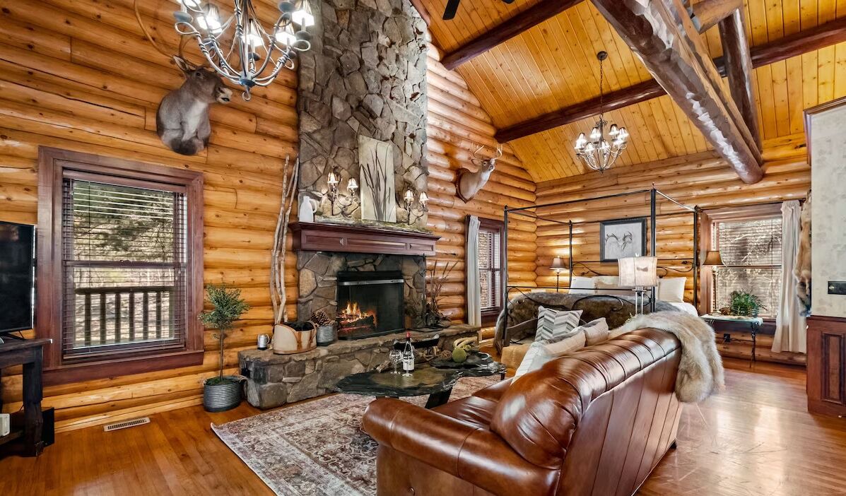 Photo of Livingroom in Eureka Springs