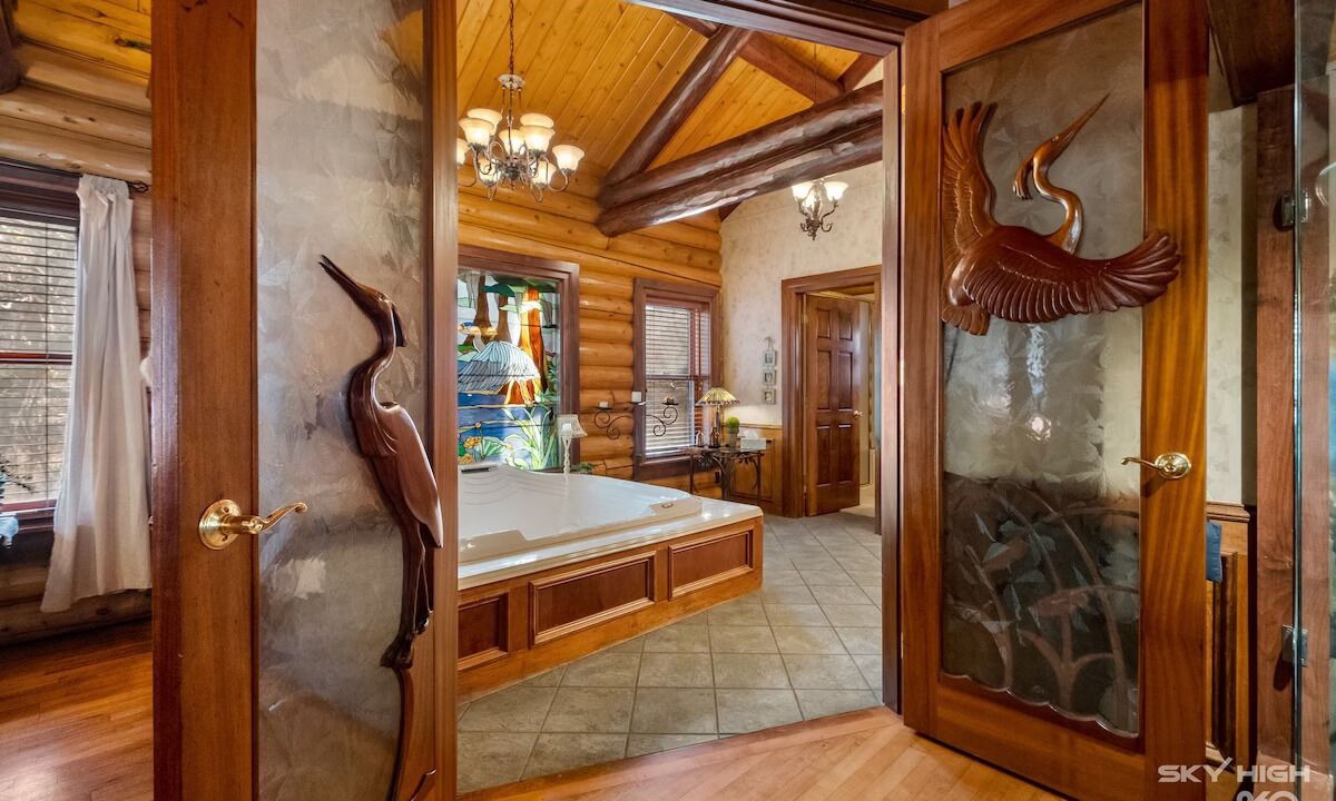 Photo of Bathroom in Eureka Springs