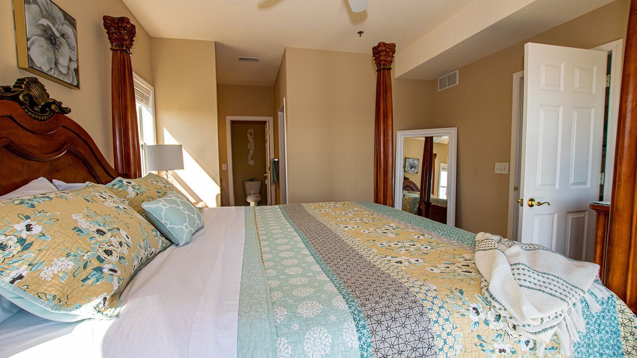 Photo of Bedroom in Lake Ozark
