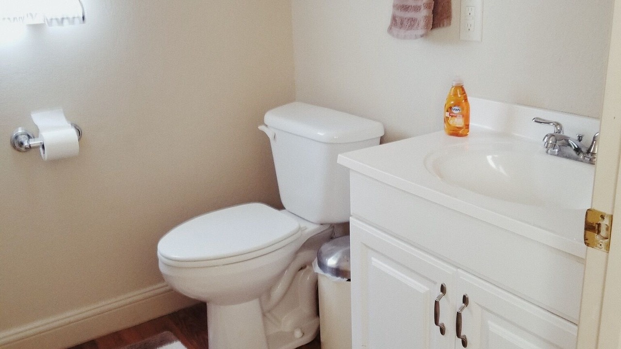 Photo of Bathroom in Canyon