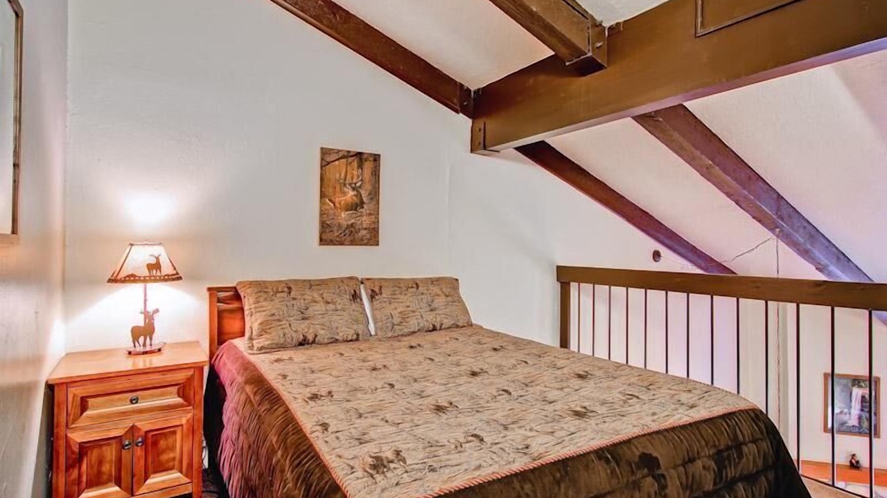 Photo of Bedroom in Yosemite West