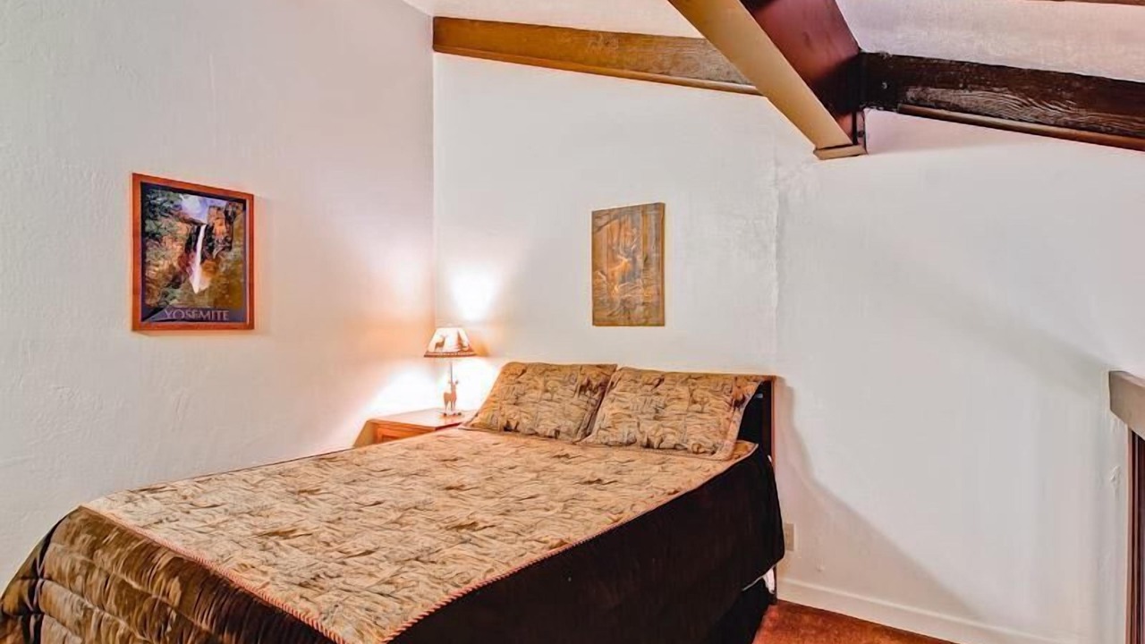 Photo of Bedroom in Yosemite West