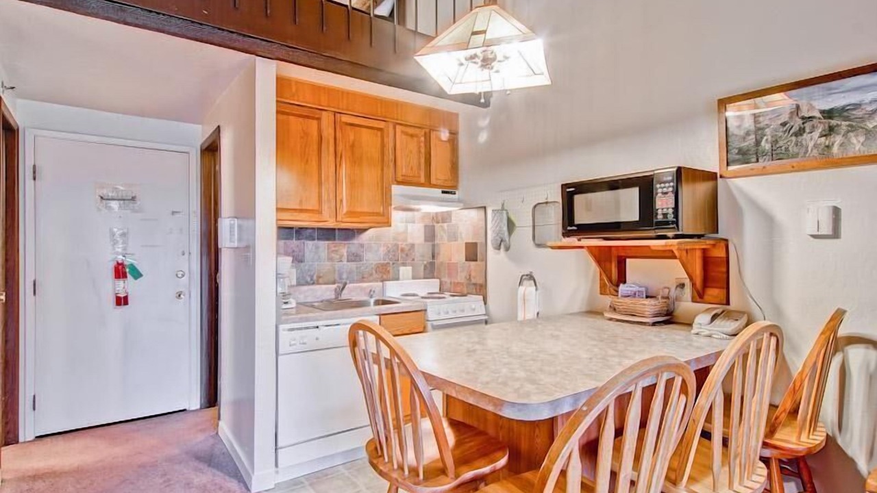Photo of Kitchen in Yosemite West