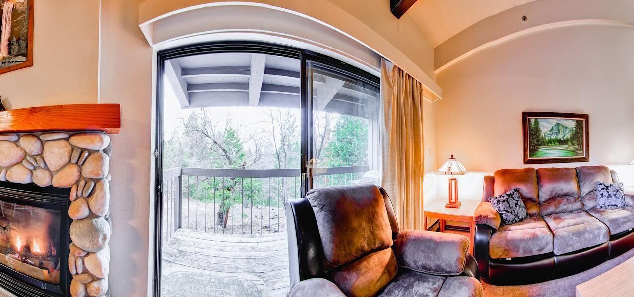 Photo of Livingroom in Yosemite West