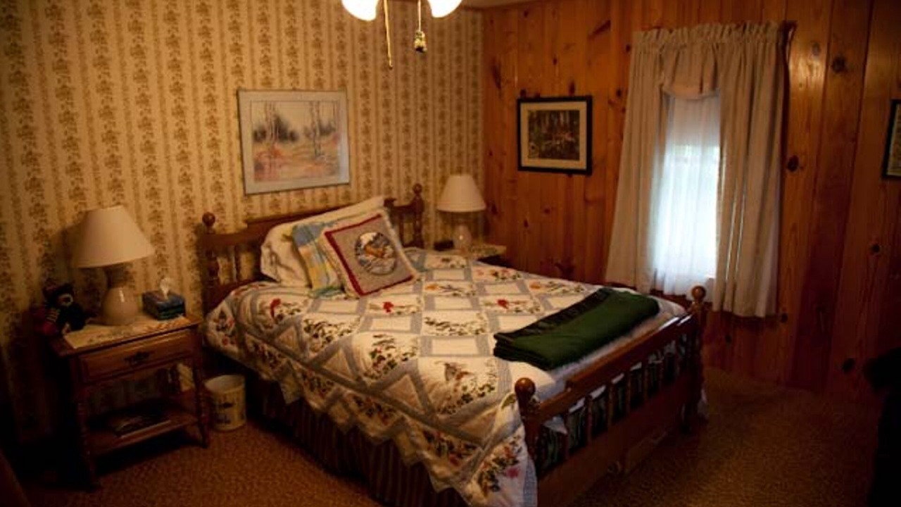 Photo of Bedroom in Lake Pleasant