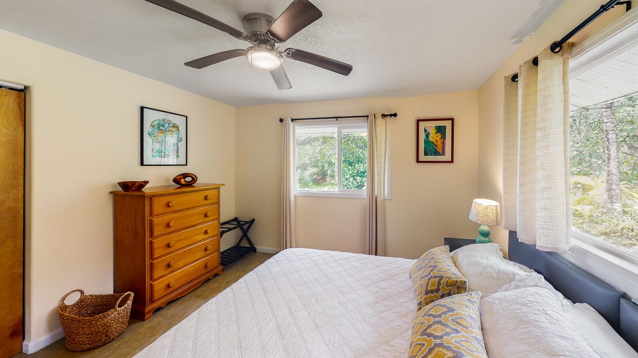 Photo of Bedroom in Keaau