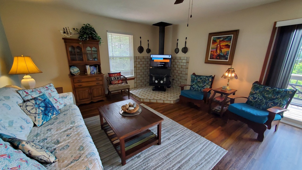 Photo of Livingroom in Lost Bridge Village