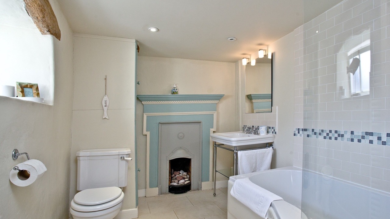 Photo of Bathroom in Kingsand