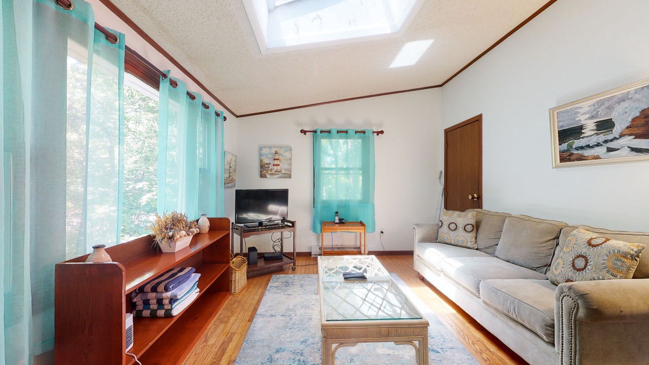 Photo of Livingroom in Vineyard Haven