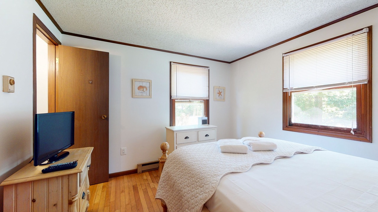 Photo of Bedroom in Vineyard Haven
