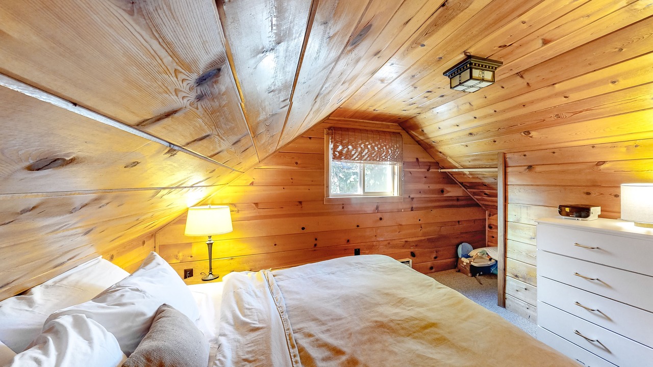Photo of Bedroom in Government Camp