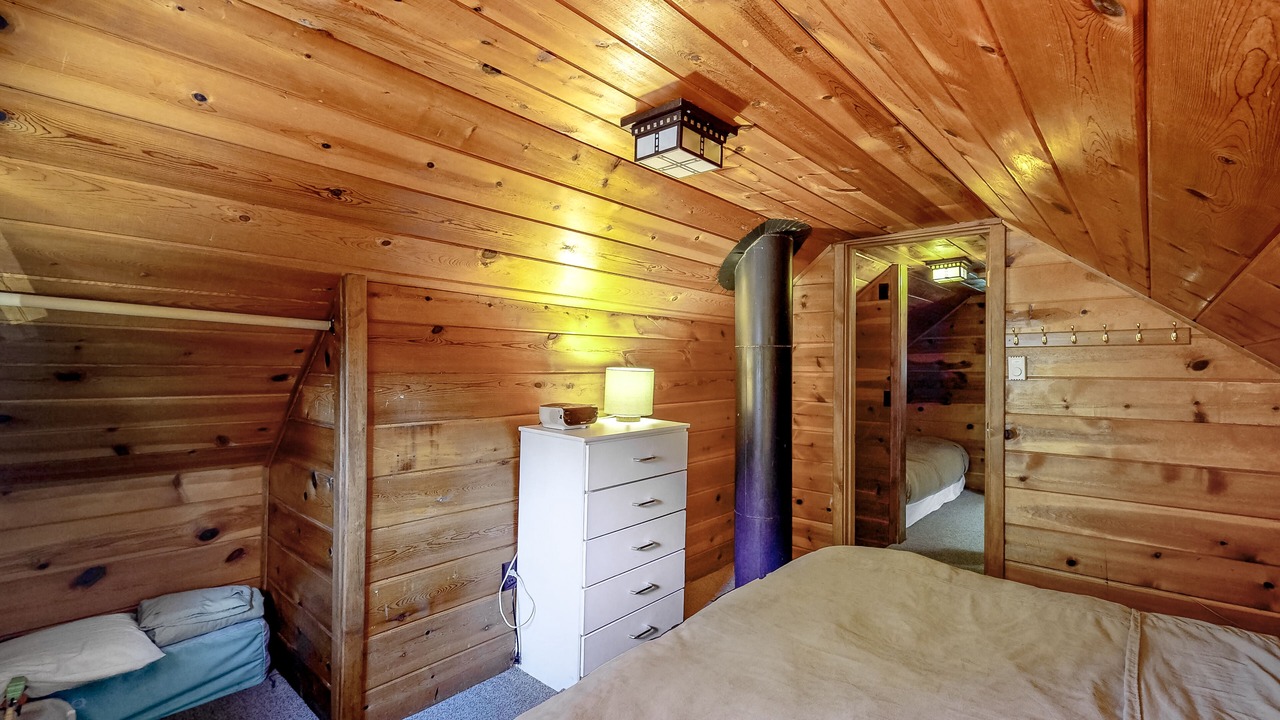 Photo of Bedroom in Government Camp