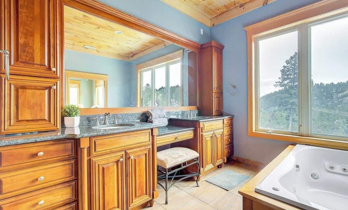 Photo of Bathroom in Morrison