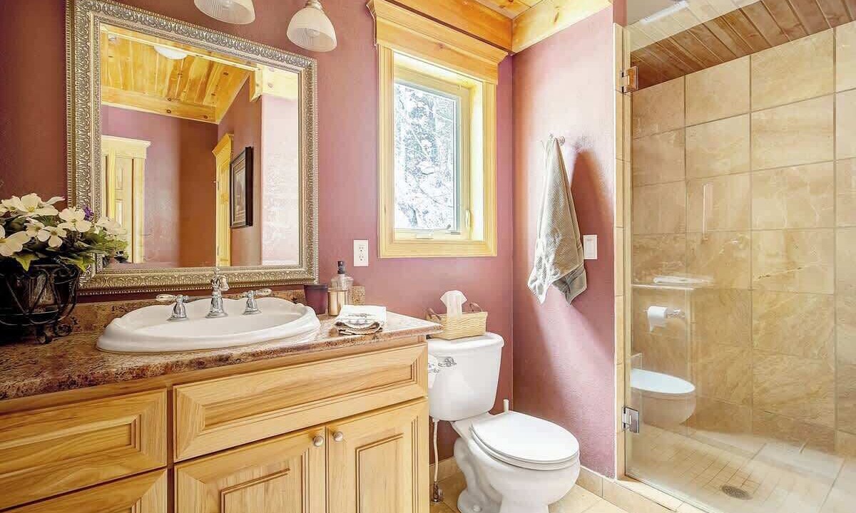 Photo of Bathroom in Morrison