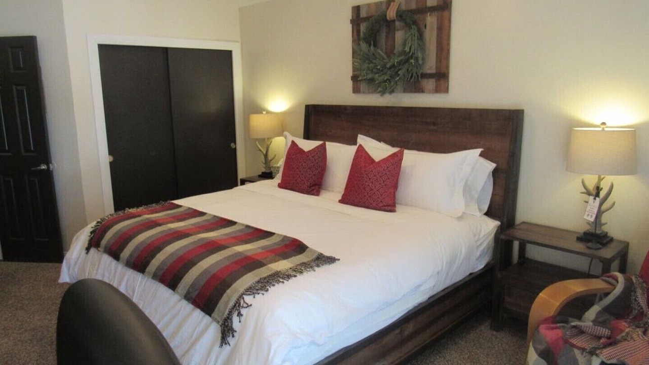 Photo of Bedroom in Pinetop
