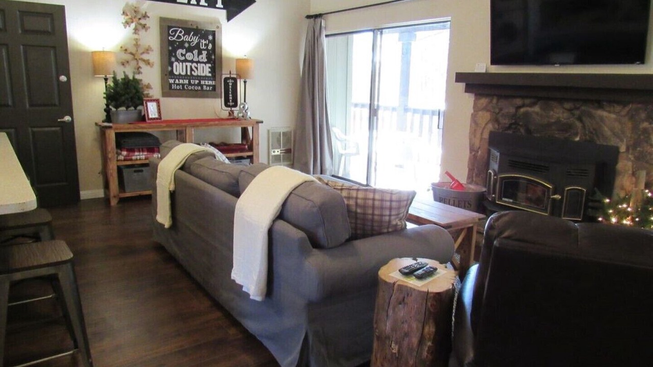 Photo of Livingroom in Pinetop
