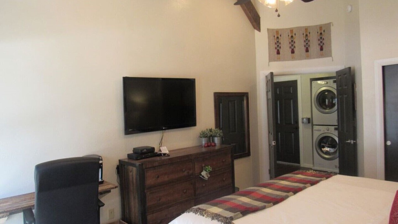 Photo of Bedroom in Pinetop