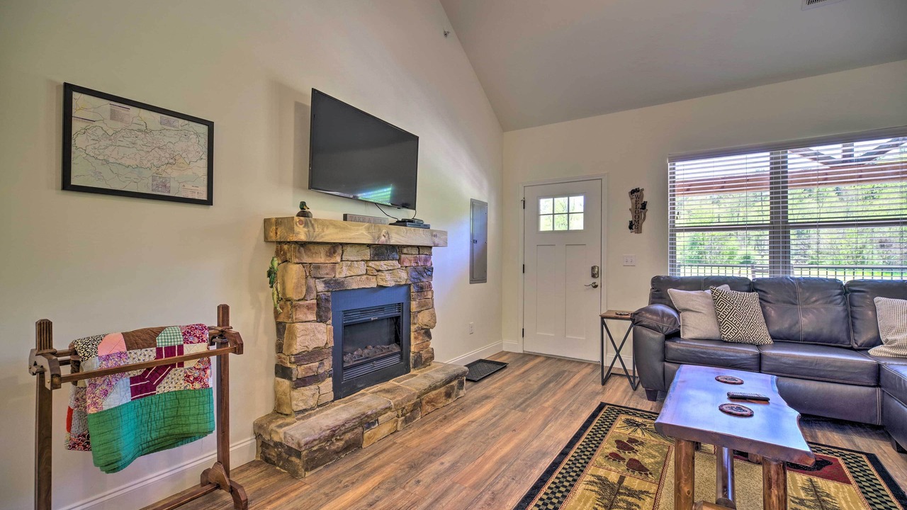 Photo of Livingroom in Townsend