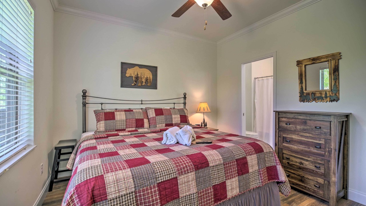 Photo of Bedroom in Townsend