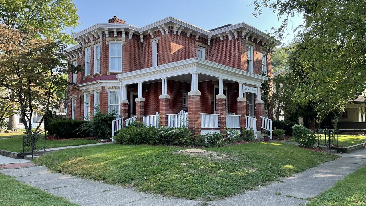 Photo of Outdoor in Nelsonville