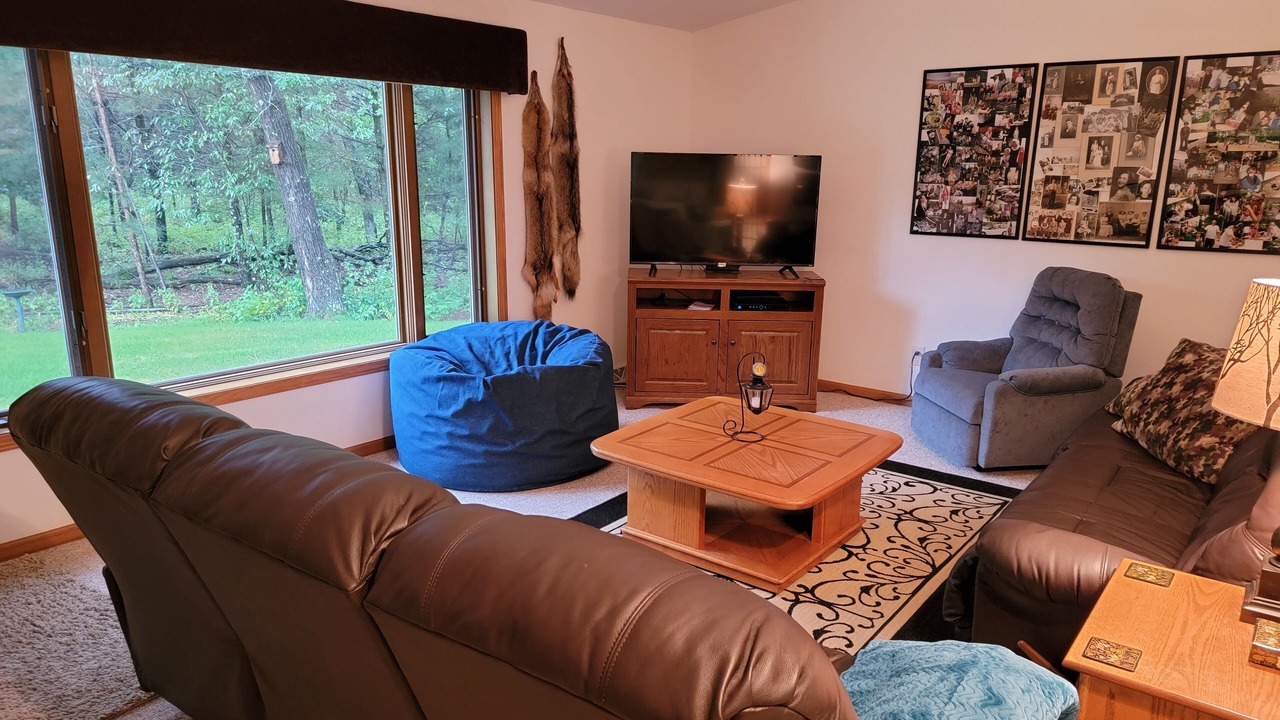 Photo of Livingroom in Nekoosa
