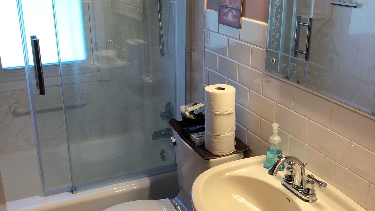 Photo of Bathroom in Green Bay