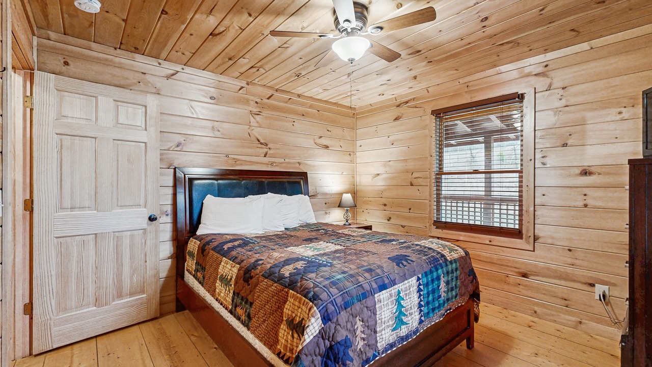 Photo of Bedroom in Sylva