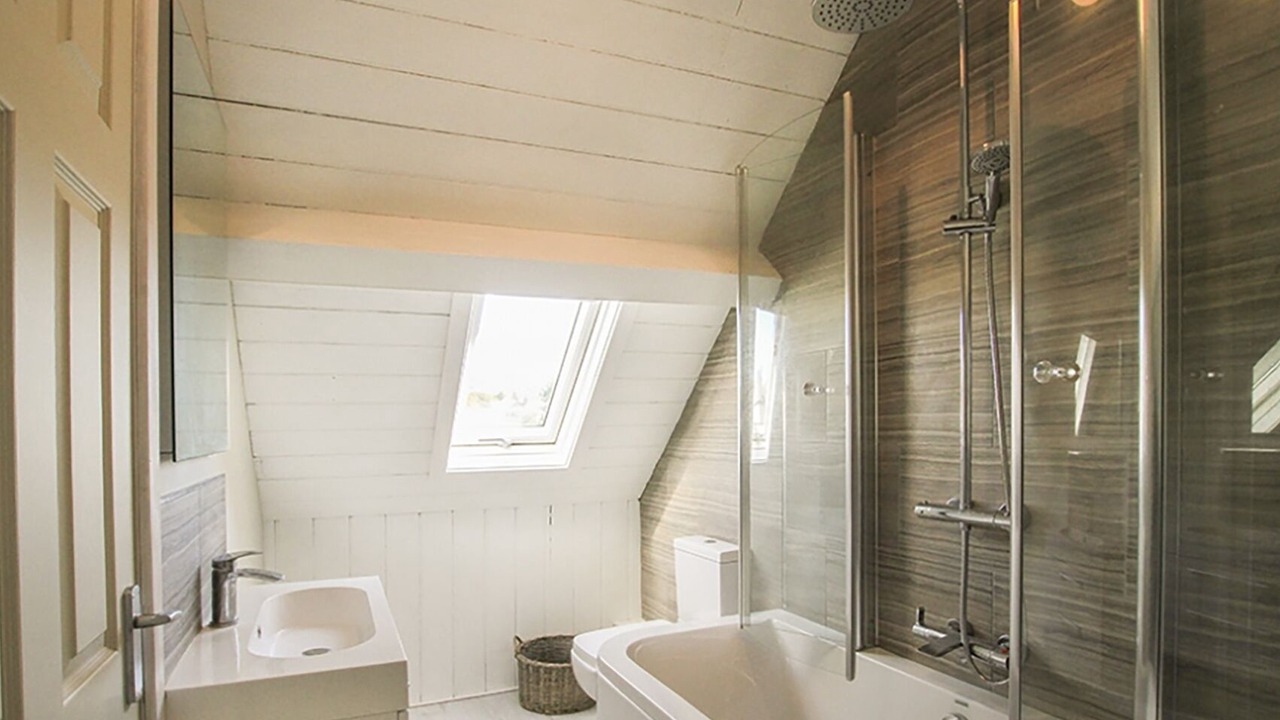 Photo of Bathroom in Edern