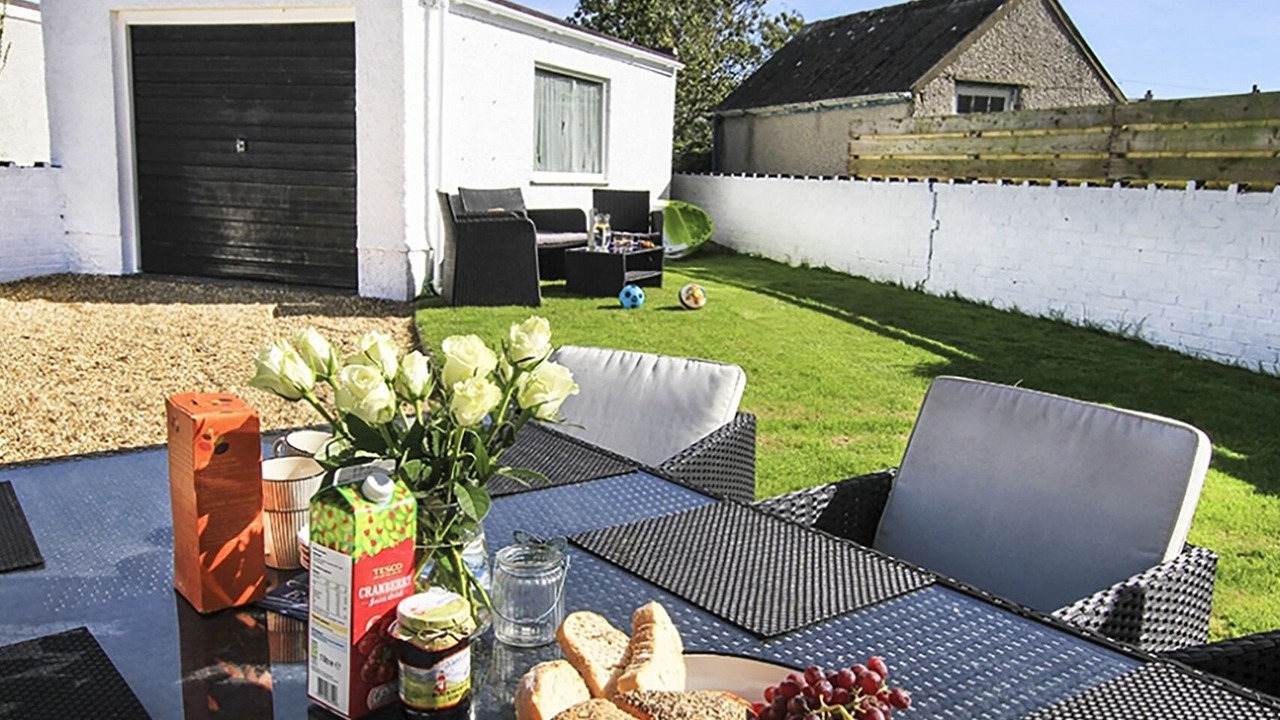 Photo of Outdoor in Edern