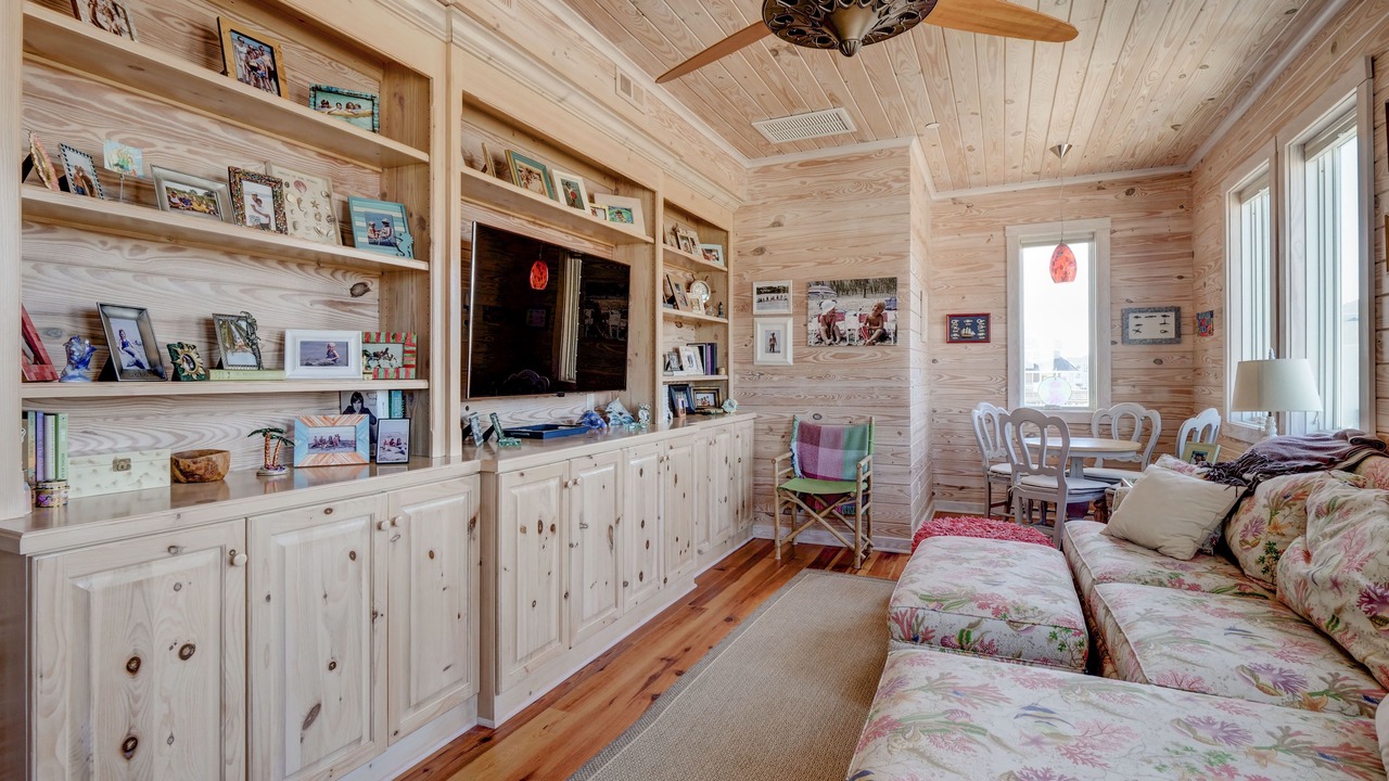 Photo of Bedroom in Ocean Sound Village