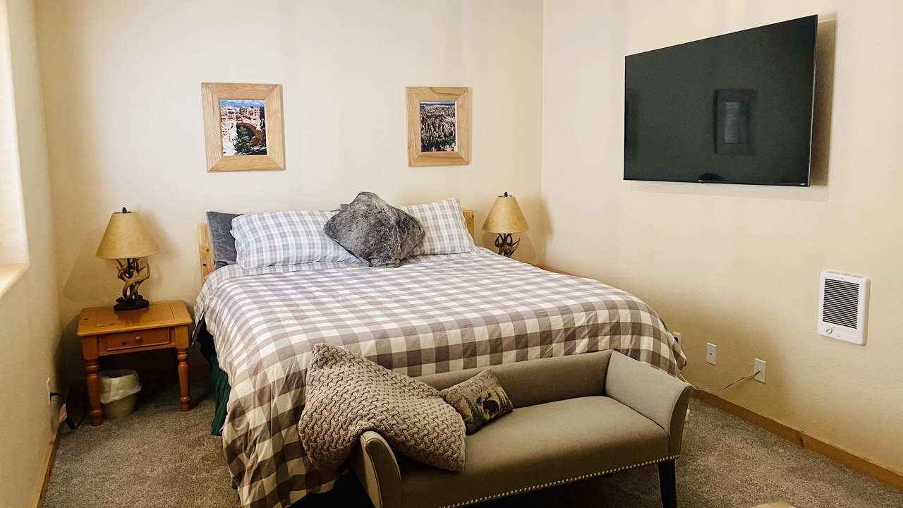 Photo of Bedroom in Meadow View Heights
