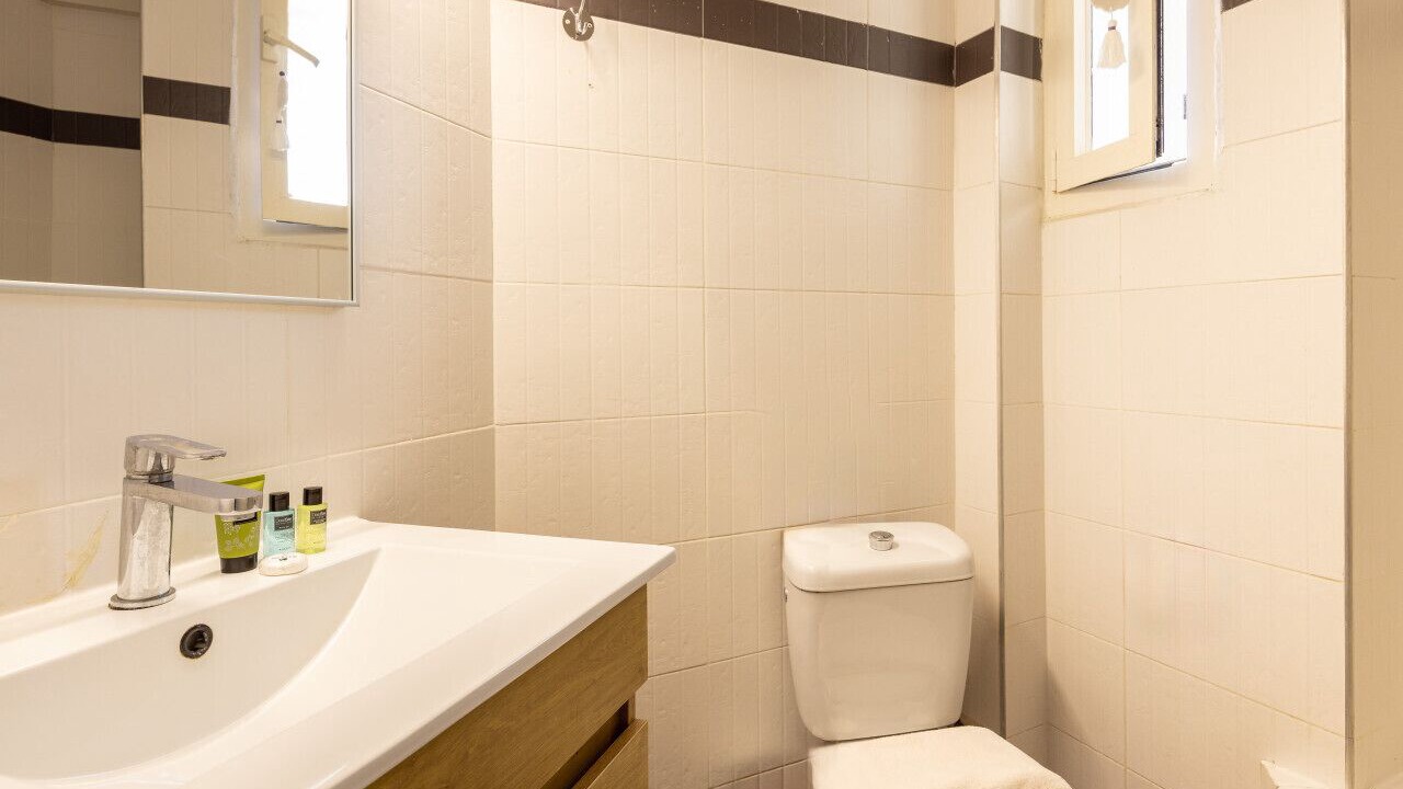 Photo of Bathroom in Kerem HaTeimanim