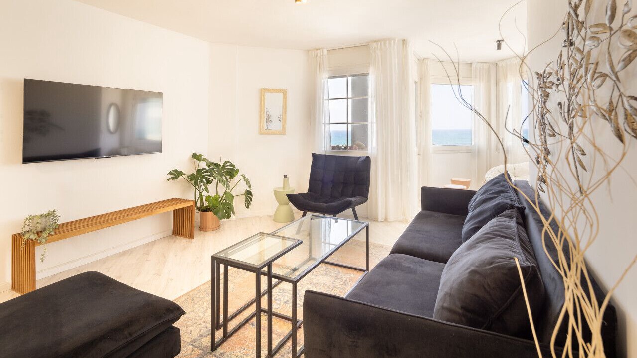 Photo of Livingroom in Kerem HaTeimanim