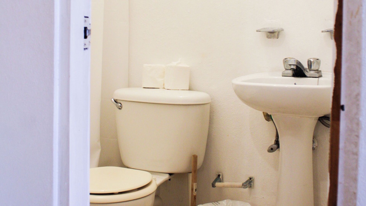 Photo of Bathroom in Carcel