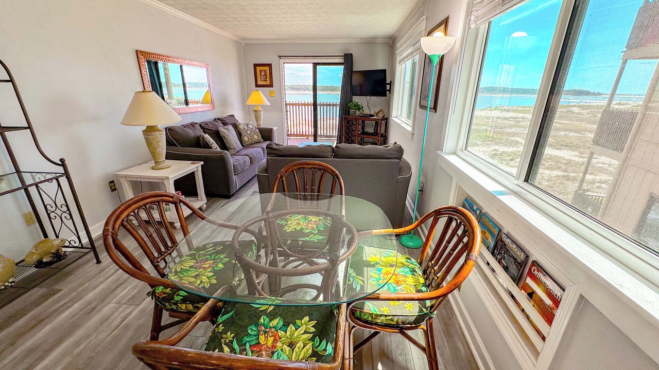 Photo of Livingroom in North Myrtle Beach