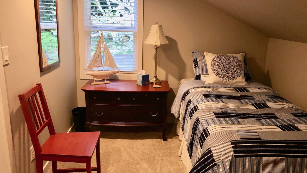 Photo of Bedroom in Langley