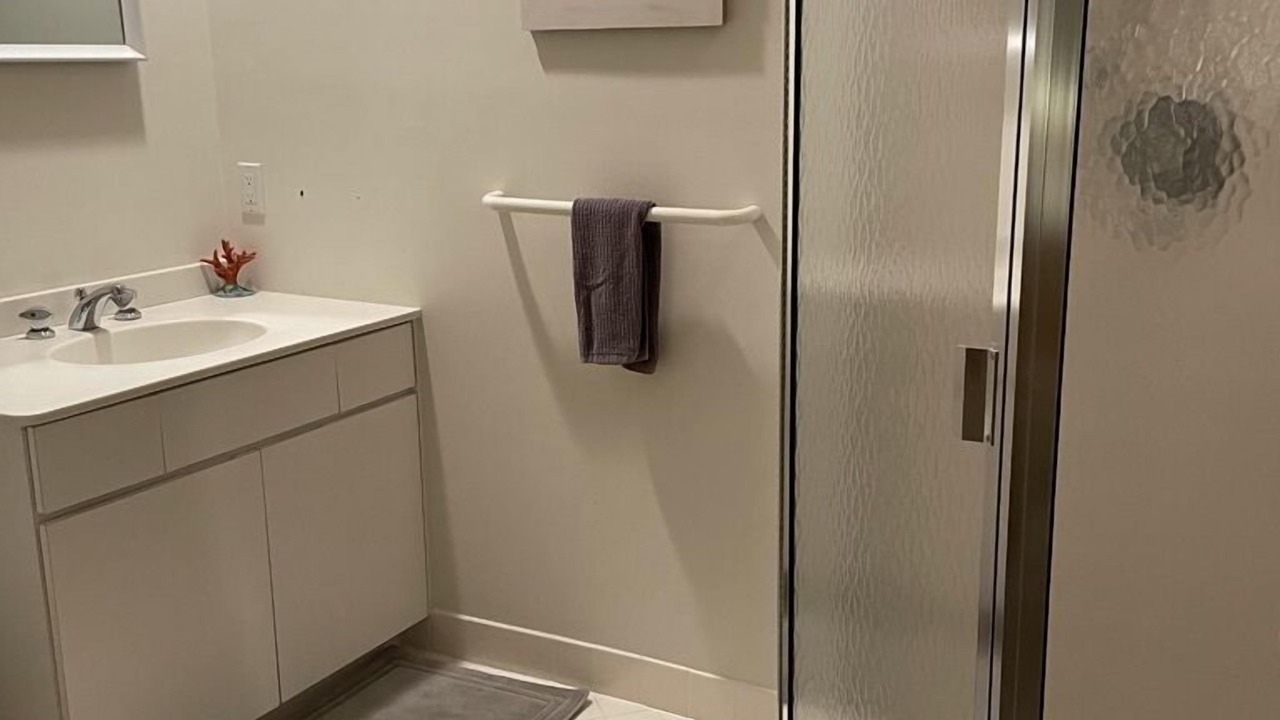 Photo of Bathroom in Margate City