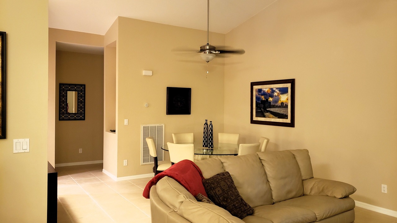 Photo of Livingroom in Biggar