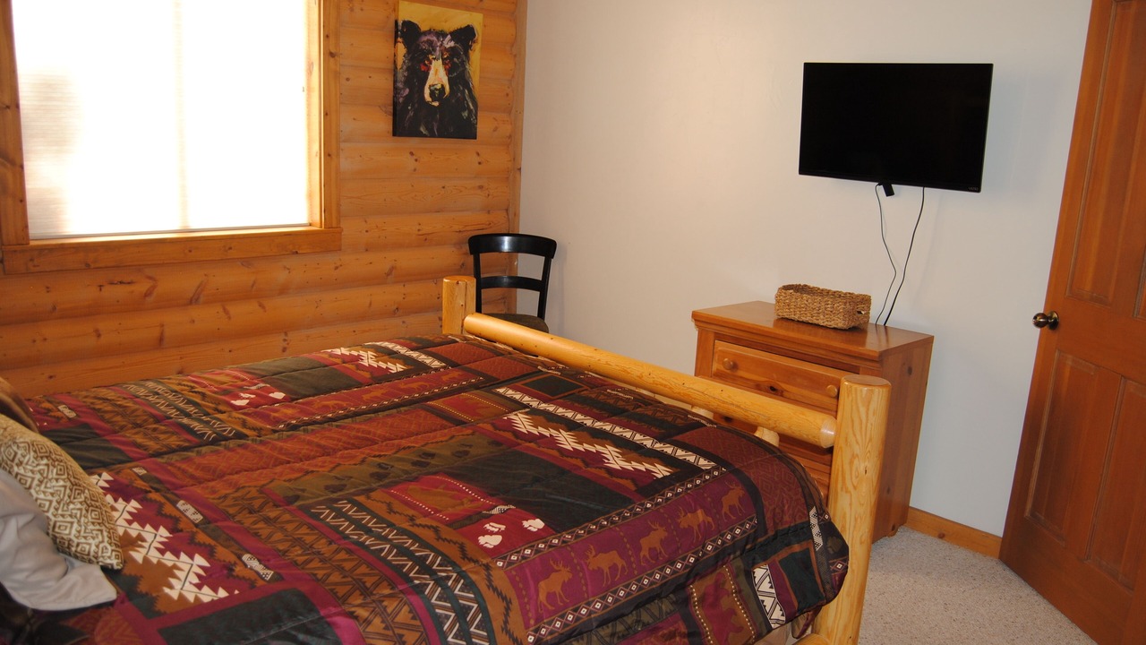 Photo of Bedroom in Long Valley Junction
