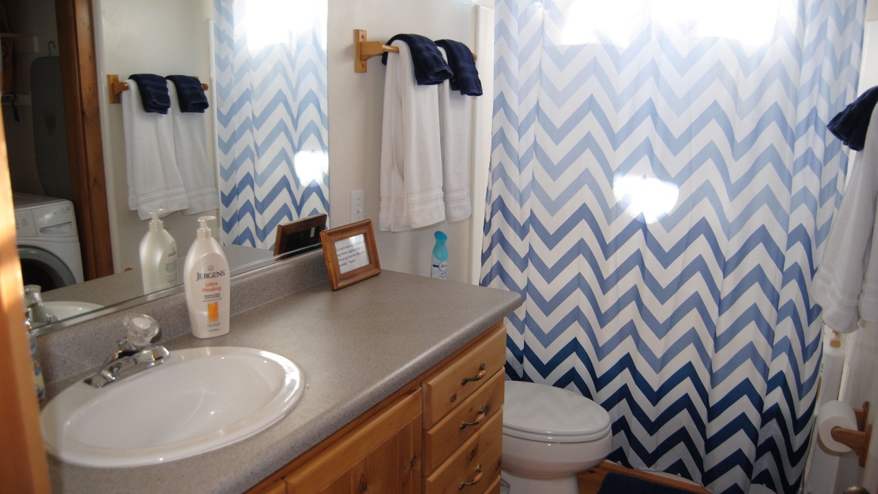 Photo of Bathroom in Long Valley Junction