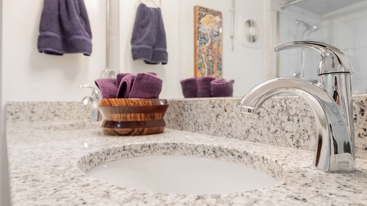 Photo of Bathroom in Sunset Point