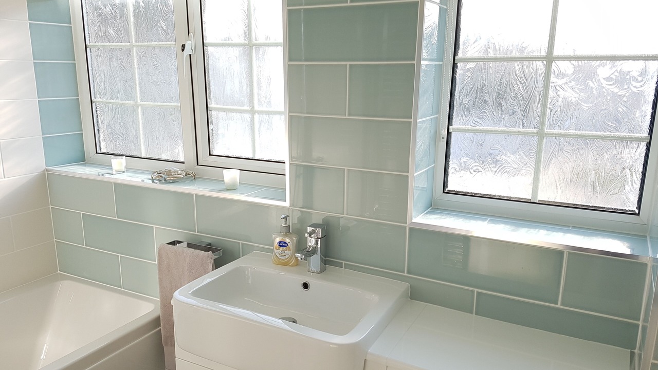 Photo of Bathroom in Portreath