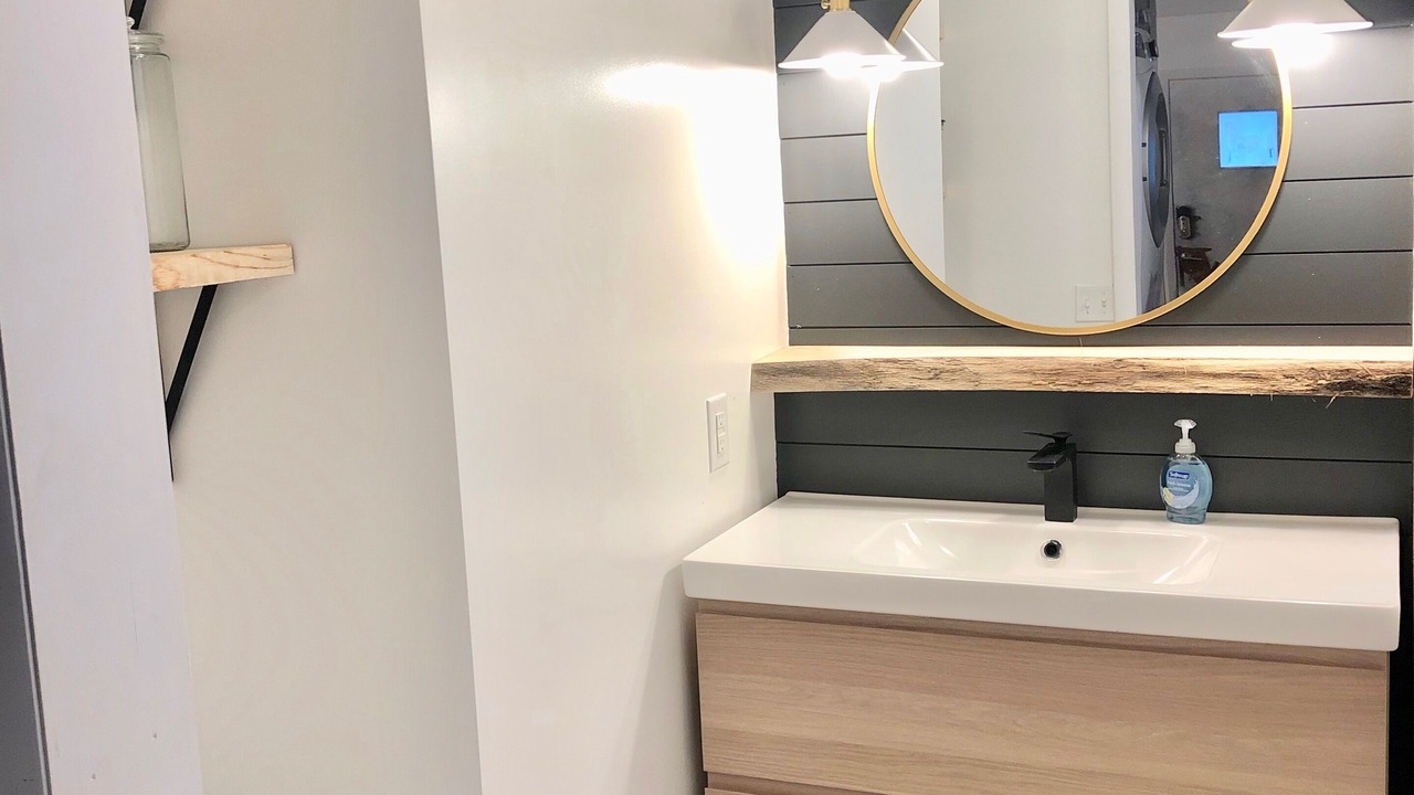 Photo of Bathroom in Bethany