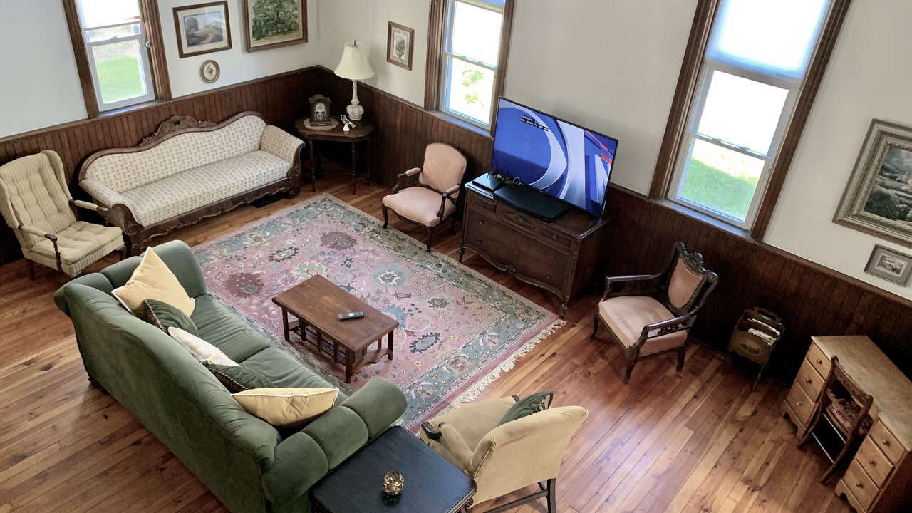 Photo of Livingroom in Pine Grove Mills