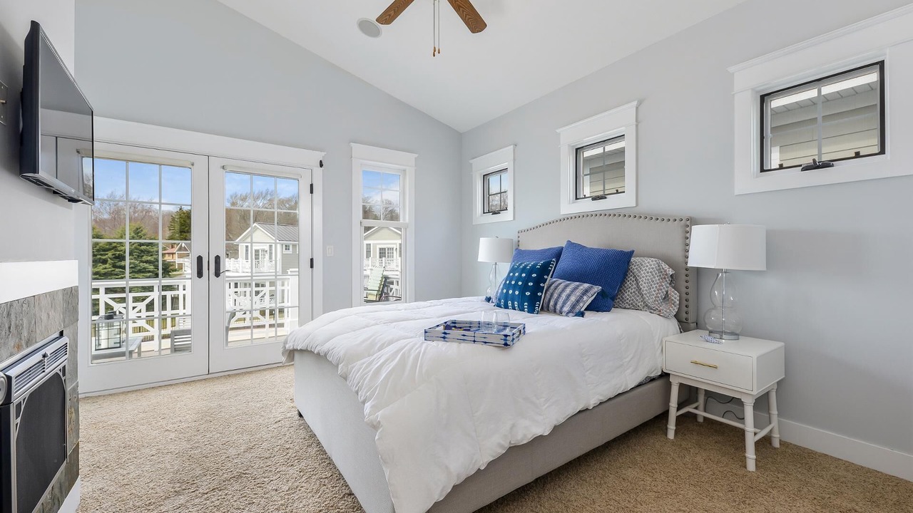 Photo of Bedroom in Saugatuck
