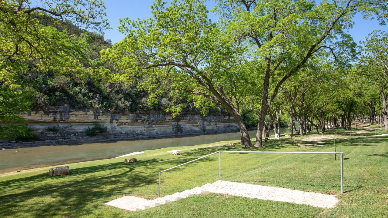 Photo of Others in New Braunfels