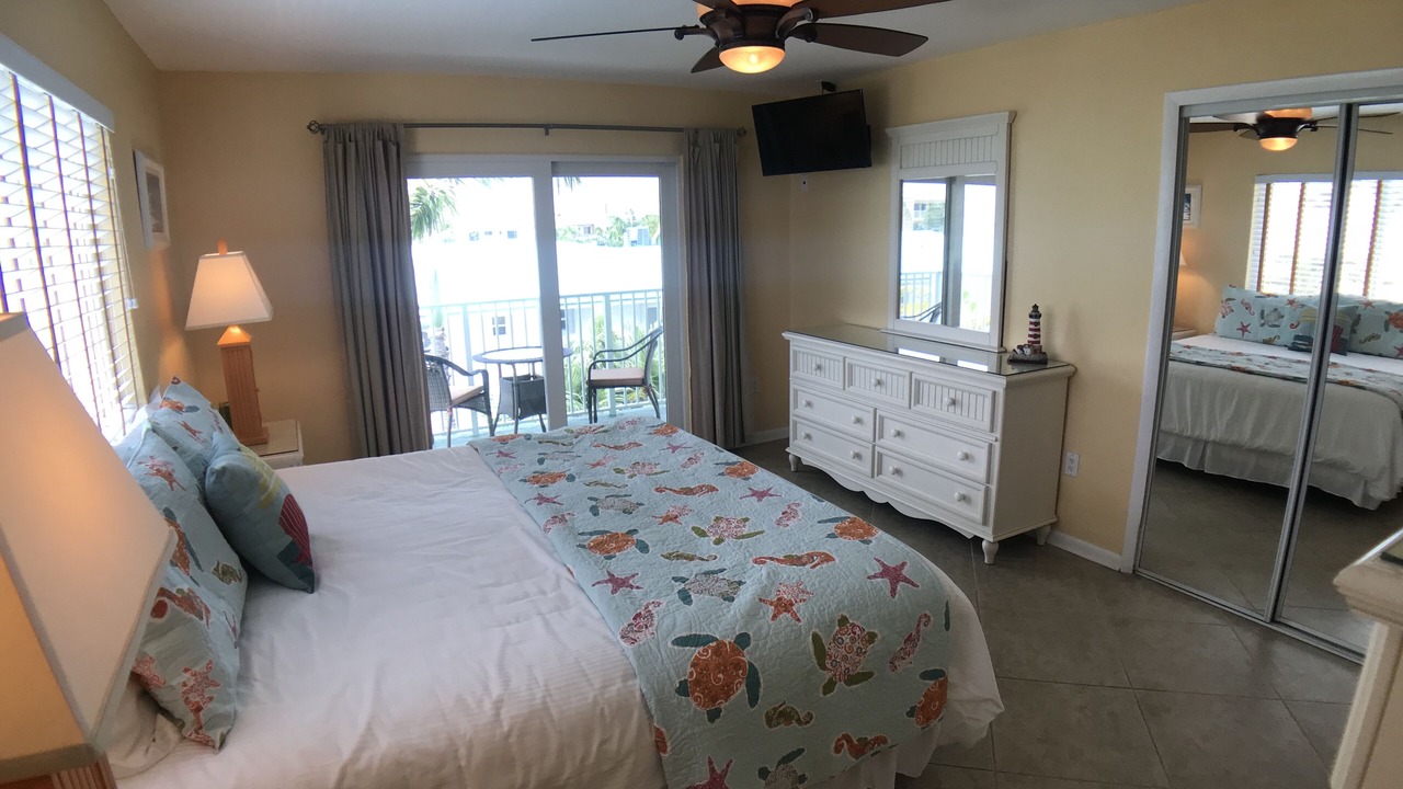 Photo of Bedroom in Key Colony Beach